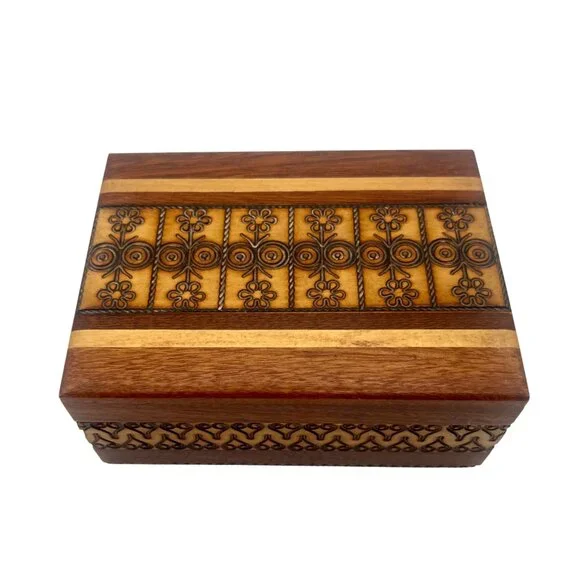 Handcrafted Wooden Polish Folk Art Trinket Jewelry Box Floral Geometric Patterns - Picture 7 of 9